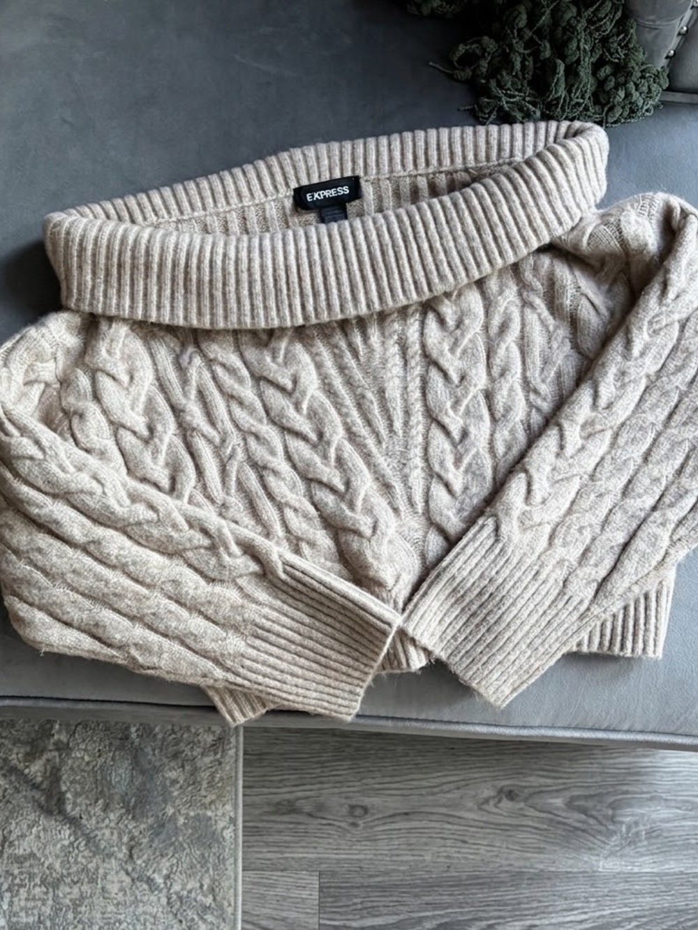 Express Minimalist Beige Cable Knit Wool Blend Off The Shoulder Sweater Womens M